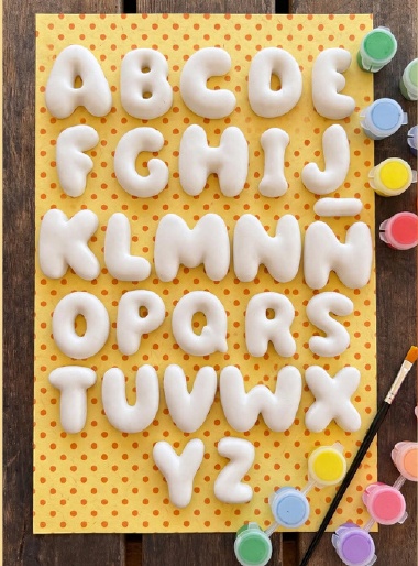 Abecedario completo de letras bubble, incluida la Ñ